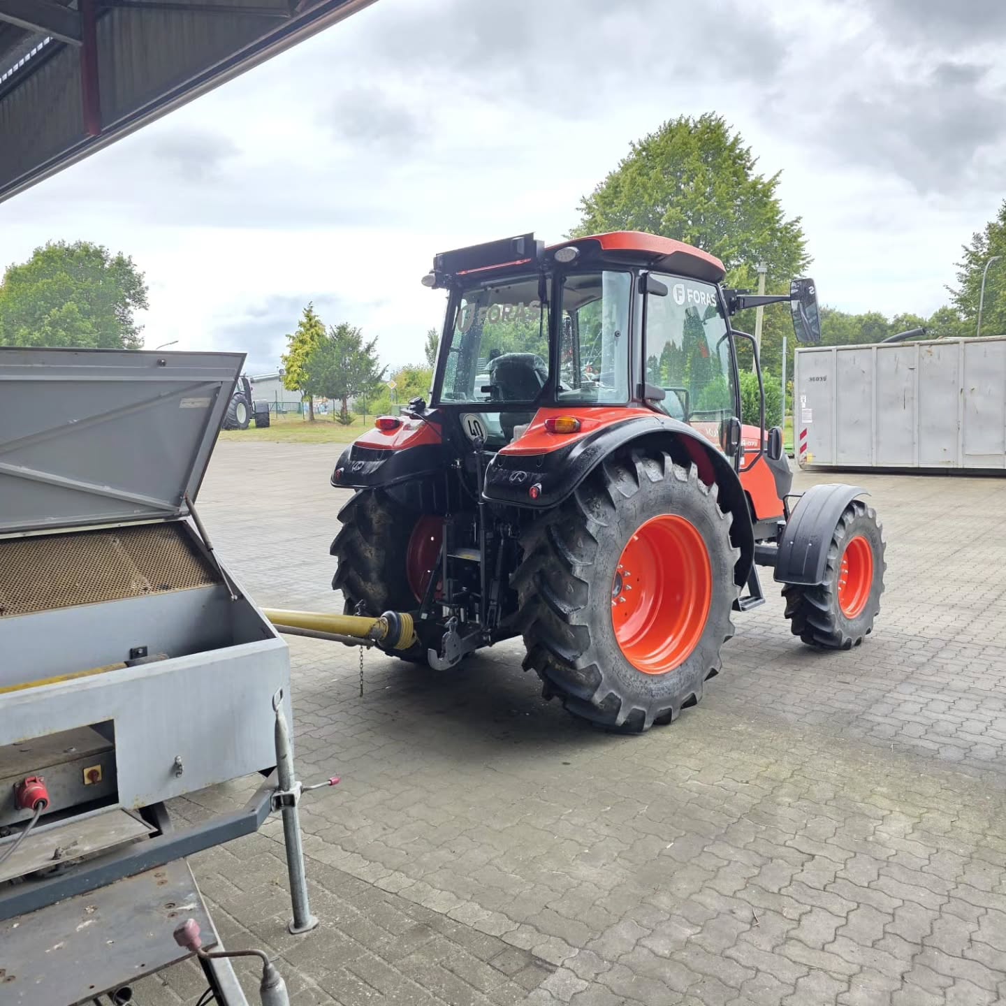 🚜 Kubota M7 154 Leistungsmessung beim Kunden 📈 Vorher: 142PS 940NM Nachher: 181PS 1310NM Gemessen an der hinteren Zapfwelle. Das Ergebnis kann sich sehen lasse…