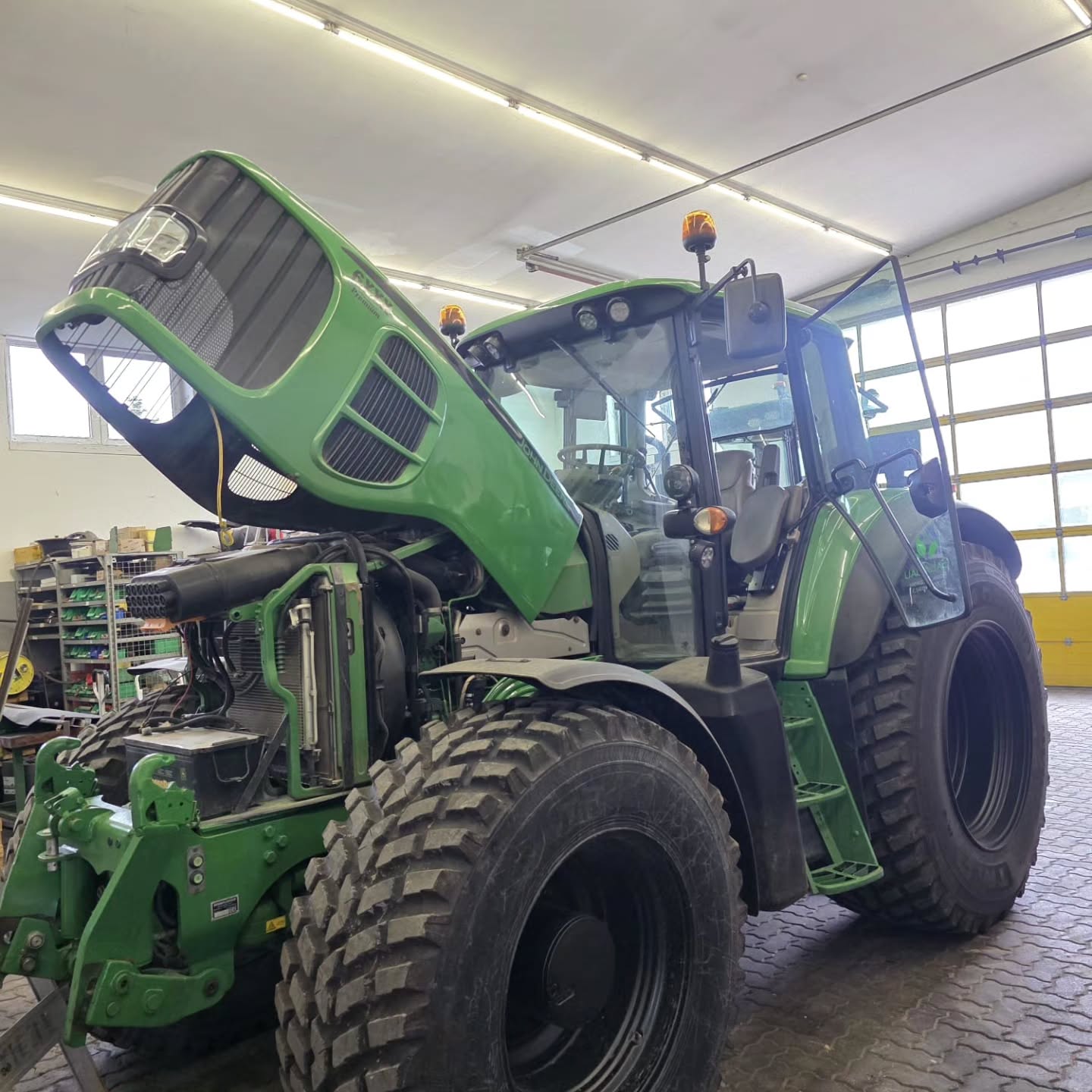 🚜 Bei diesem John Deere 6830 ging es ordentlich nach vorne 📈 Vorher: 145 PS 650 NM Nachher: 240 PS 950 NM Damit stehen nach der Optimierung +95 PS und +300 Nm…