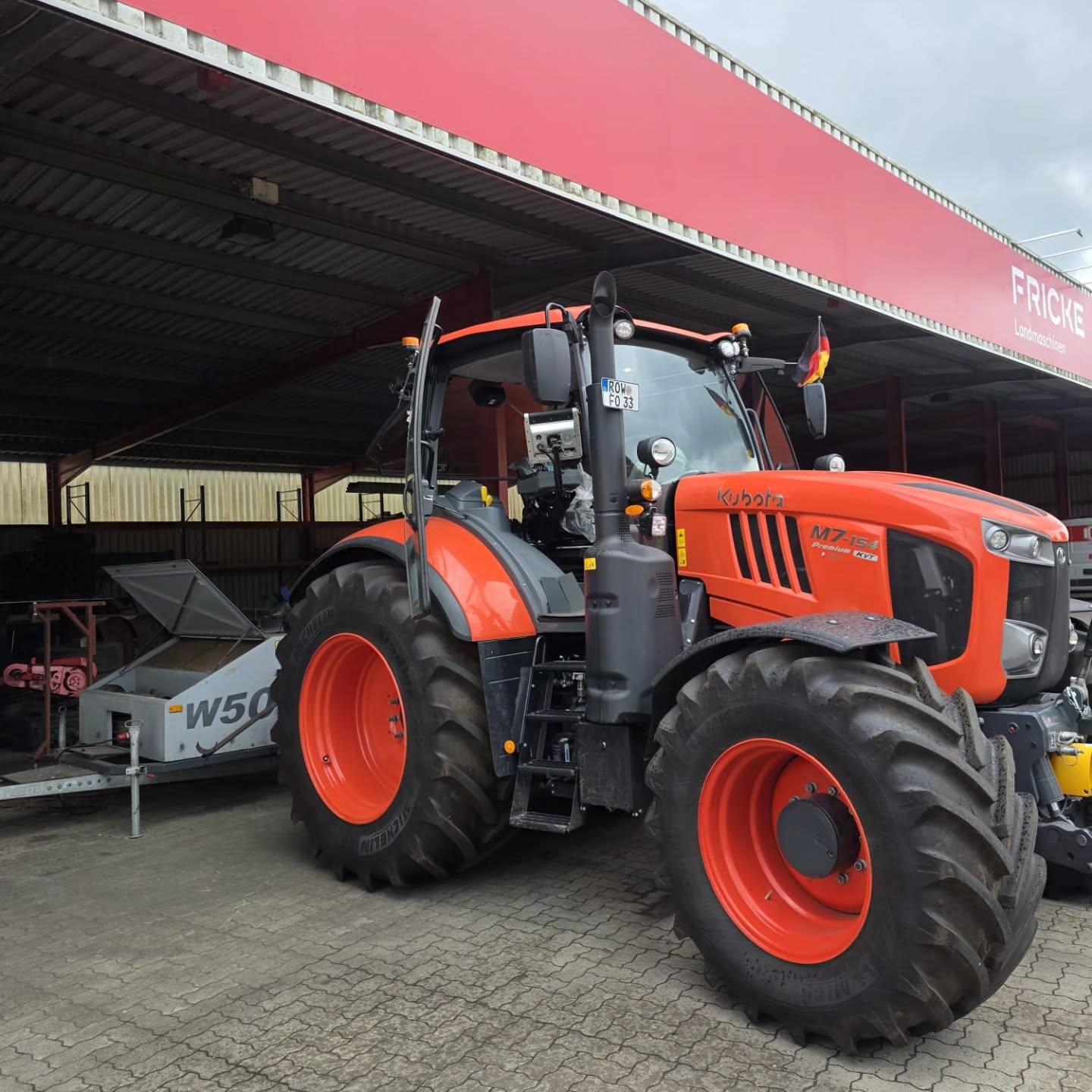 🚜 Kubota M7 154 Leistungsmessung beim Kunden 📈 Vorher: 142PS 940NM Nachher: 181PS 1310NM Gemessen an der hinteren Zapfwelle. Das Ergebnis kann sich sehen lasse…